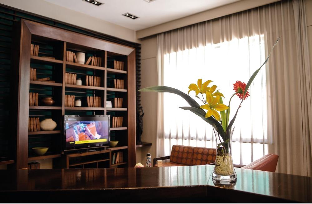 Hotel Premier San Miguel de Tucumán Екстериор снимка